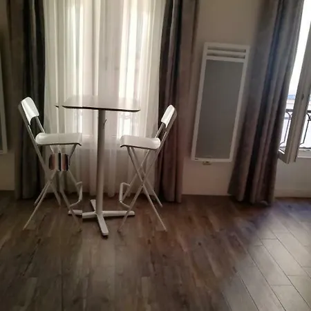 Beautiful Eiffel Tower Apartamento Paris